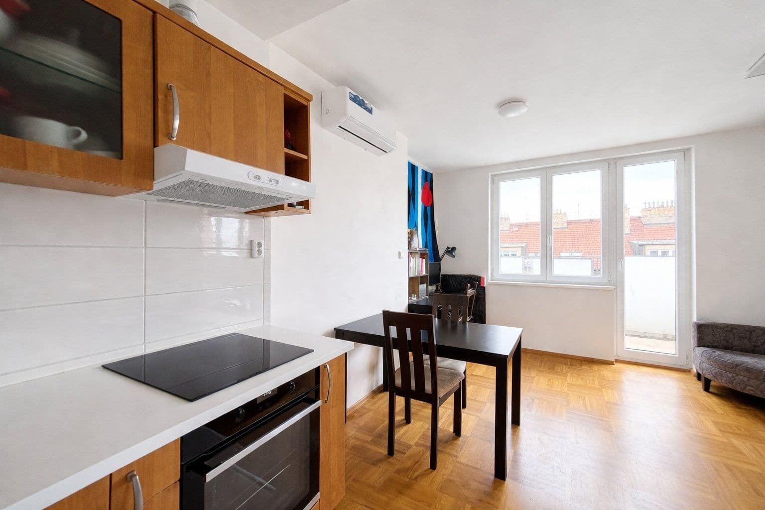 Pronájem bytu 1+kk 47 m², Vykáňská, Praha, Praha Pronájem bytu 1+kk 47 m², Vykáňská, Praha, Praha