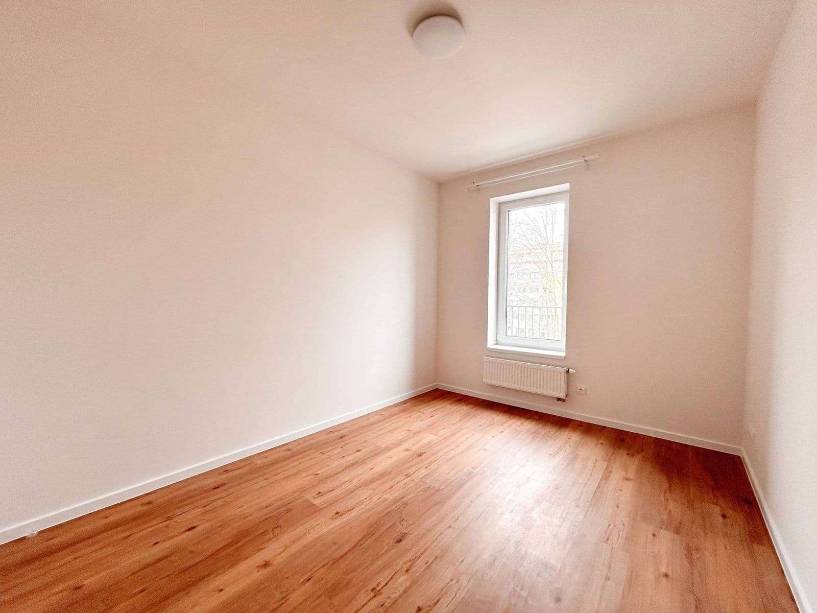 Pronájem bytu 3+kk 90 m², Suchánkova, Benešov, Středočeský kraj Pronájem bytu 3+kk 90 m², Suchánkova, Benešov, Středočeský kraj