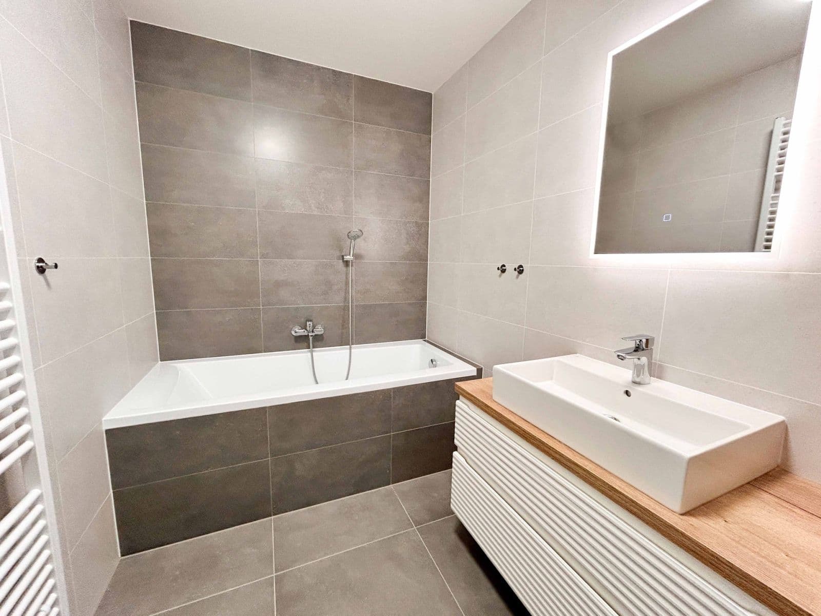 Pronájem bytu 3+kk 90 m², Suchánkova, Benešov, Středočeský kraj Pronájem bytu 3+kk 90 m², Suchánkova, Benešov, Středočeský kraj