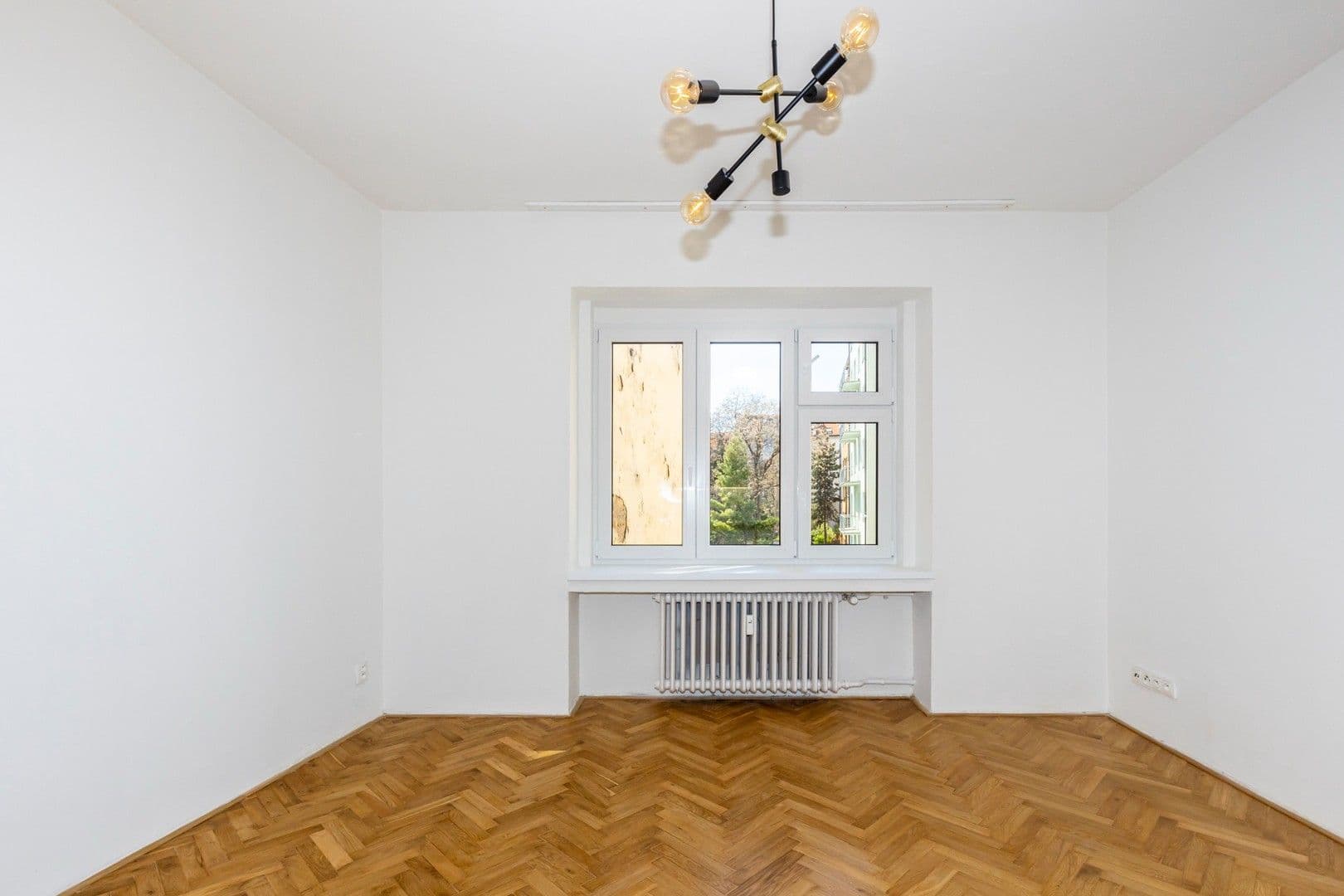 Pronájem bytu 2+kk 43 m², Nádražní, Praha, Praha Pronájem bytu 2+kk 43 m², Nádražní, Praha, Praha