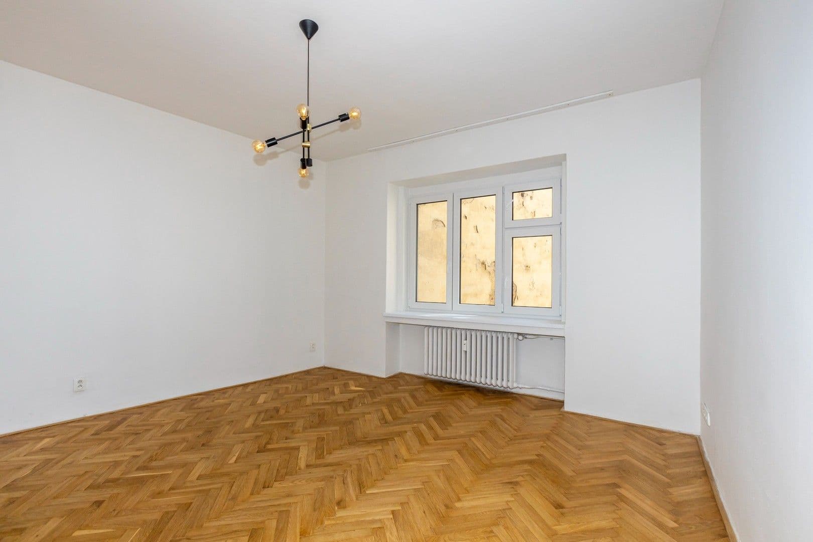 Pronájem bytu 2+kk 43 m², Nádražní, Praha, Praha Pronájem bytu 2+kk 43 m², Nádražní, Praha, Praha