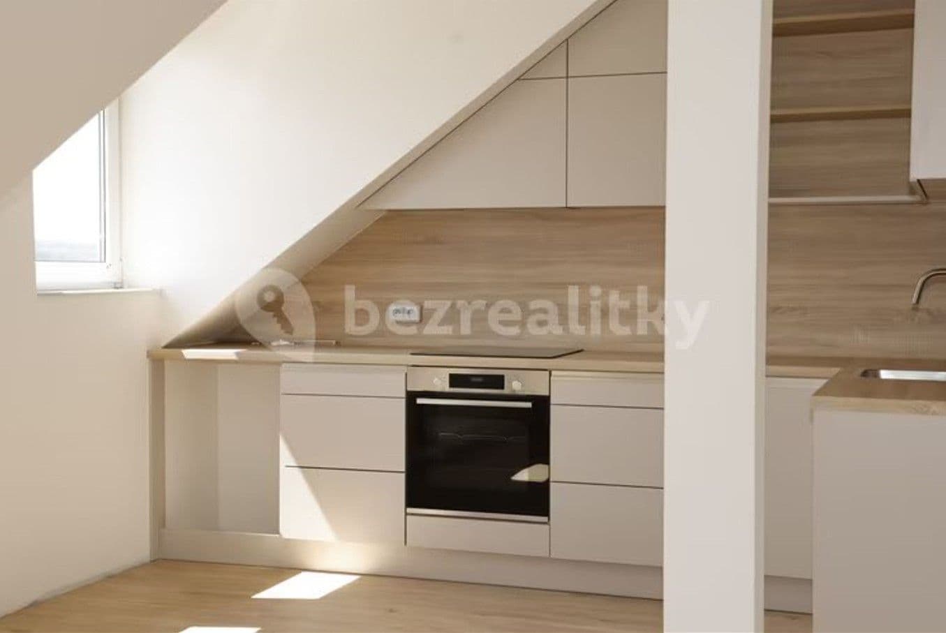Pronájem bytu 1+kk 30 m², Šatrova, Praha, Praha Pronájem bytu 1+kk 30 m², Šatrova, Praha, Praha