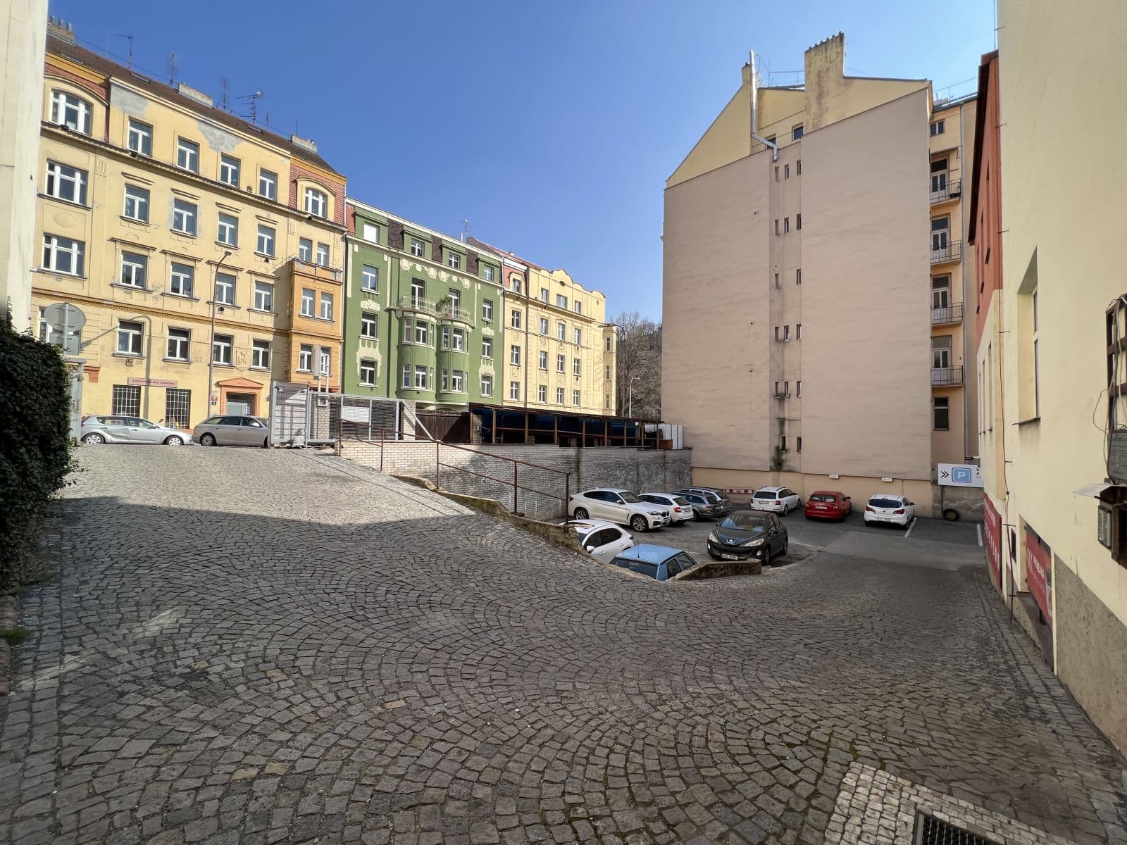 Pronájem nebytového prostoru 55 m², Plzeňská, Praha, Praha Pronájem nebytového prostoru 55 m², Plzeňská, Praha, Praha