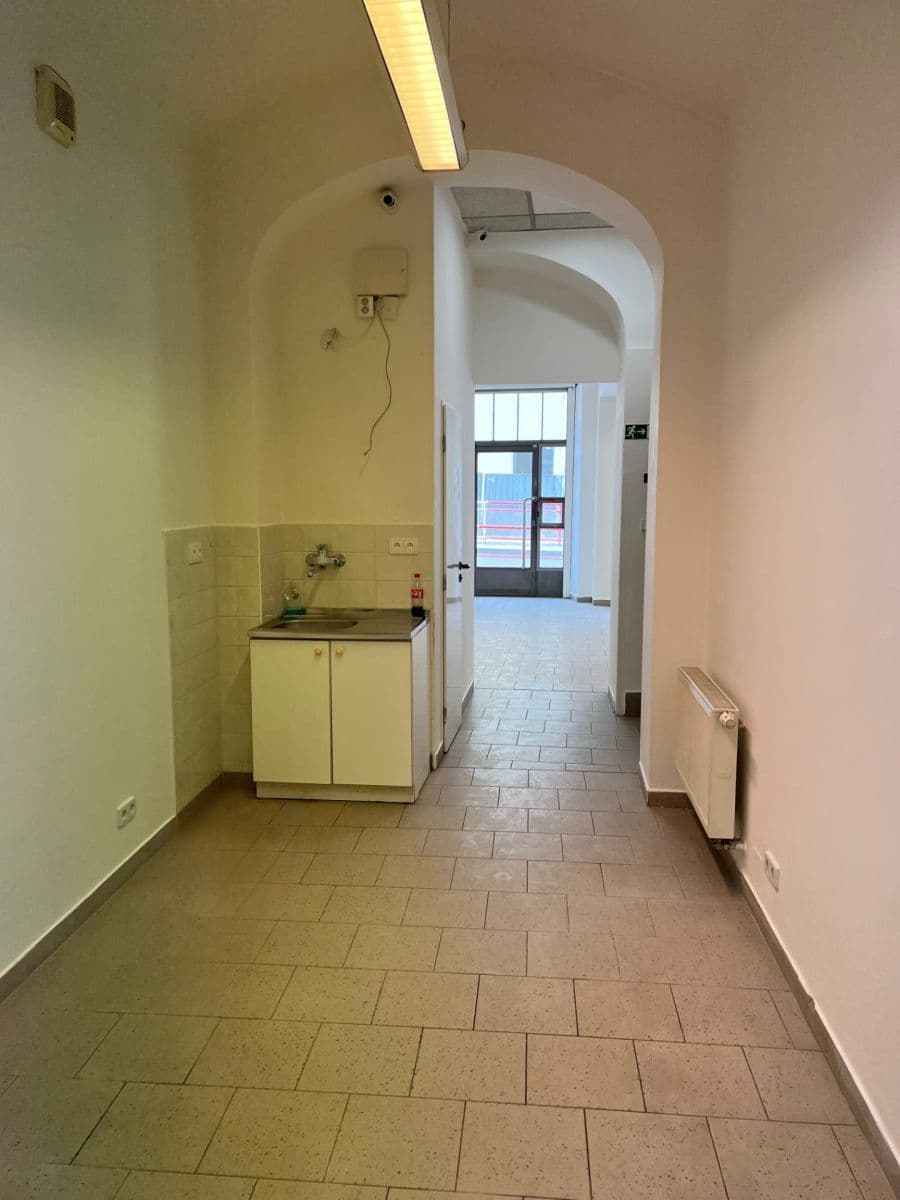 Pronájem nebytového prostoru 55 m², Plzeňská, Praha, Praha Pronájem nebytového prostoru 55 m², Plzeňská, Praha, Praha