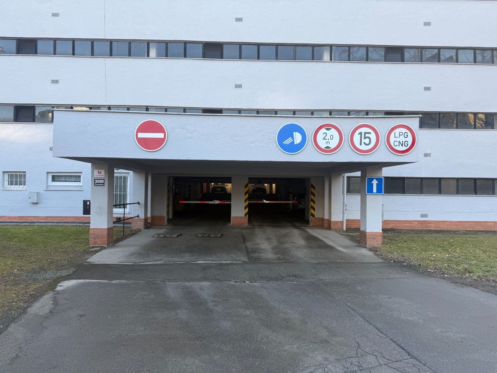 Prodej garáže 12 m², Voroněžská, Brno, Jihomoravský kraj Prodej garáže 12 m², Voroněžská, Brno, Jihomoravský kraj