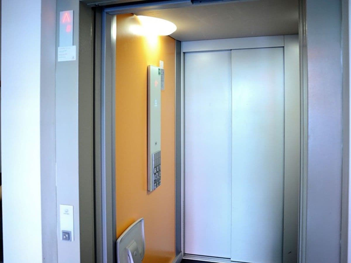 Prodej bytu 1+kk 33 m², Sicherova, Praha, Praha Prodej bytu 1+kk 33 m², Sicherova, Praha, Praha