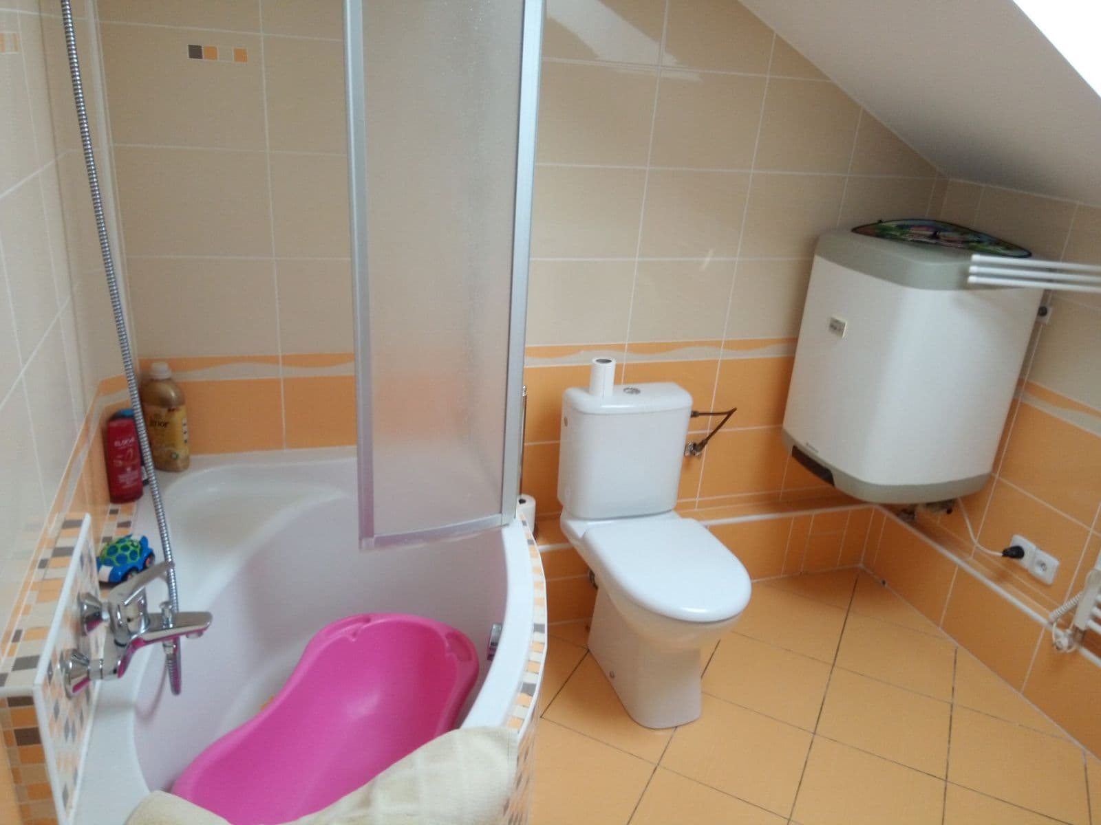 Pronájem bytu 3+1 75 m², U Bažantnice, Praha, Praha Pronájem bytu 3+1 75 m², U Bažantnice, Praha, Praha