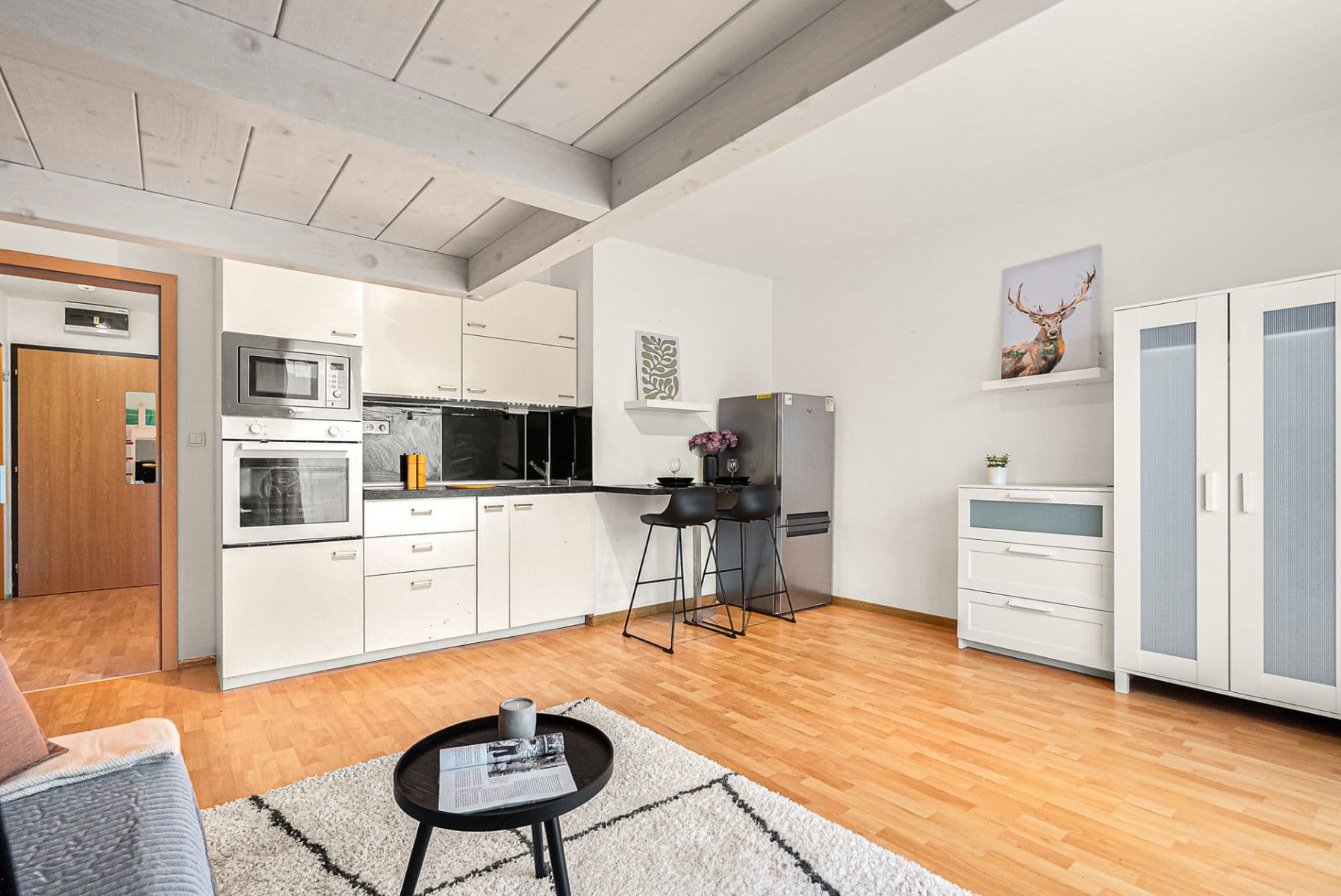 Pronájem bytu 1+kk 30 m², Žitná, Hostivice, Středočeský kraj Pronájem bytu 1+kk 30 m², Žitná, Hostivice, Středočeský kraj