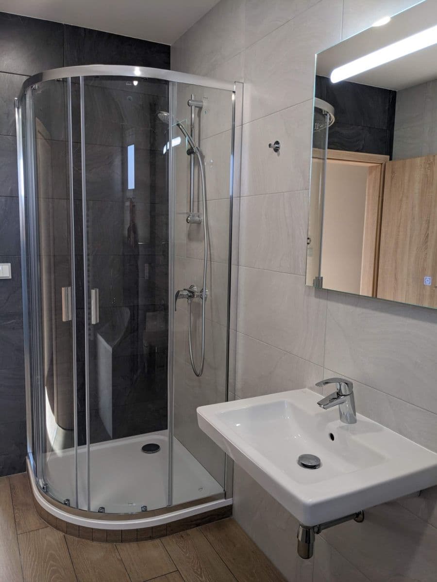 Prodej domu 350 m², pozemek 1.075 m², K Řeporyjím, Praha, Praha Prodej domu 350 m², pozemek 1.075 m², K Řeporyjím, Praha, Praha