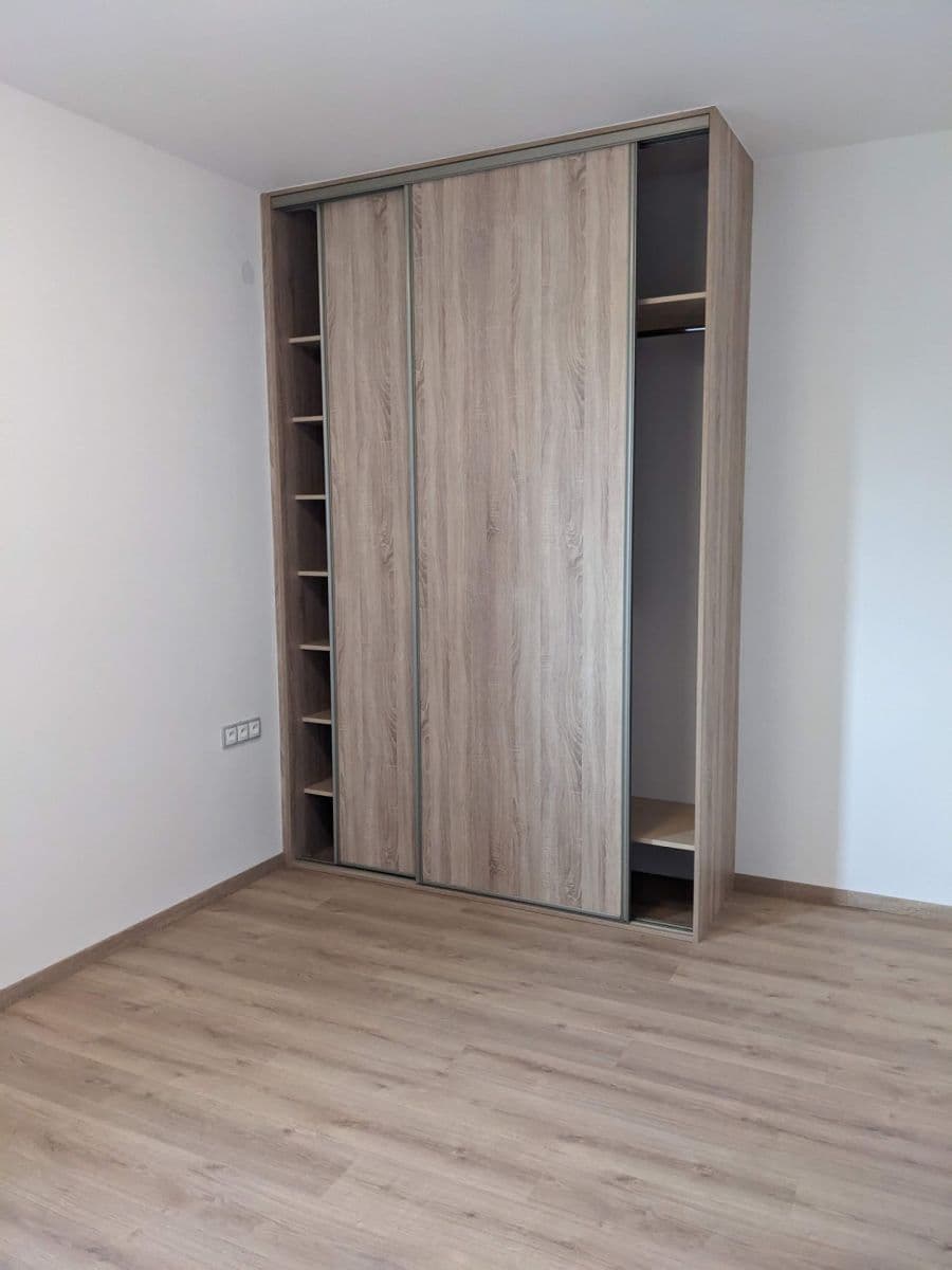 Prodej domu 350 m², pozemek 1.075 m², K Řeporyjím, Praha, Praha Prodej domu 350 m², pozemek 1.075 m², K Řeporyjím, Praha, Praha
