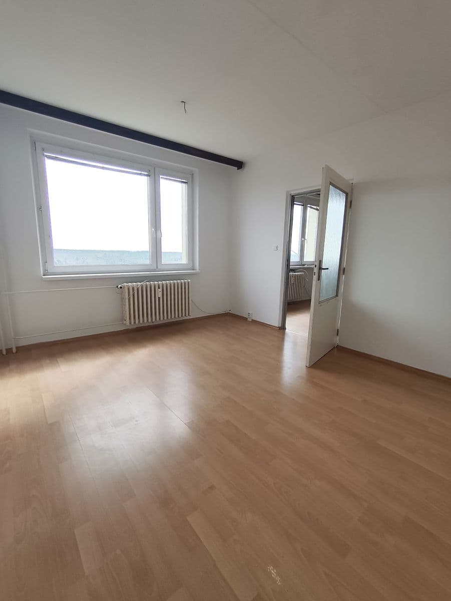 Pronájem bytu 3+1 75 m², Krylova, Znojmo, Jihomoravský kraj Pronájem bytu 3+1 75 m², Krylova, Znojmo, Jihomoravský kraj