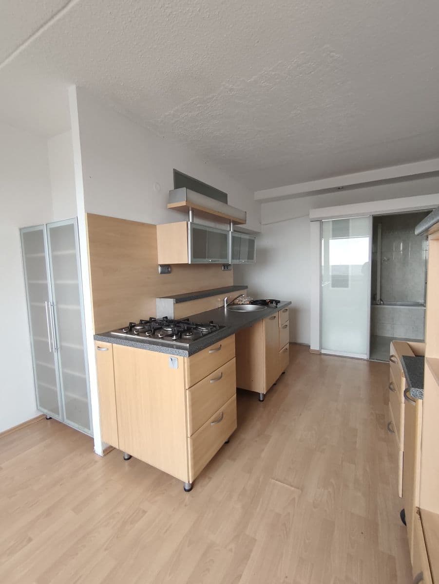 Pronájem bytu 3+1 75 m², Krylova, Znojmo, Jihomoravský kraj Pronájem bytu 3+1 75 m², Krylova, Znojmo, Jihomoravský kraj
