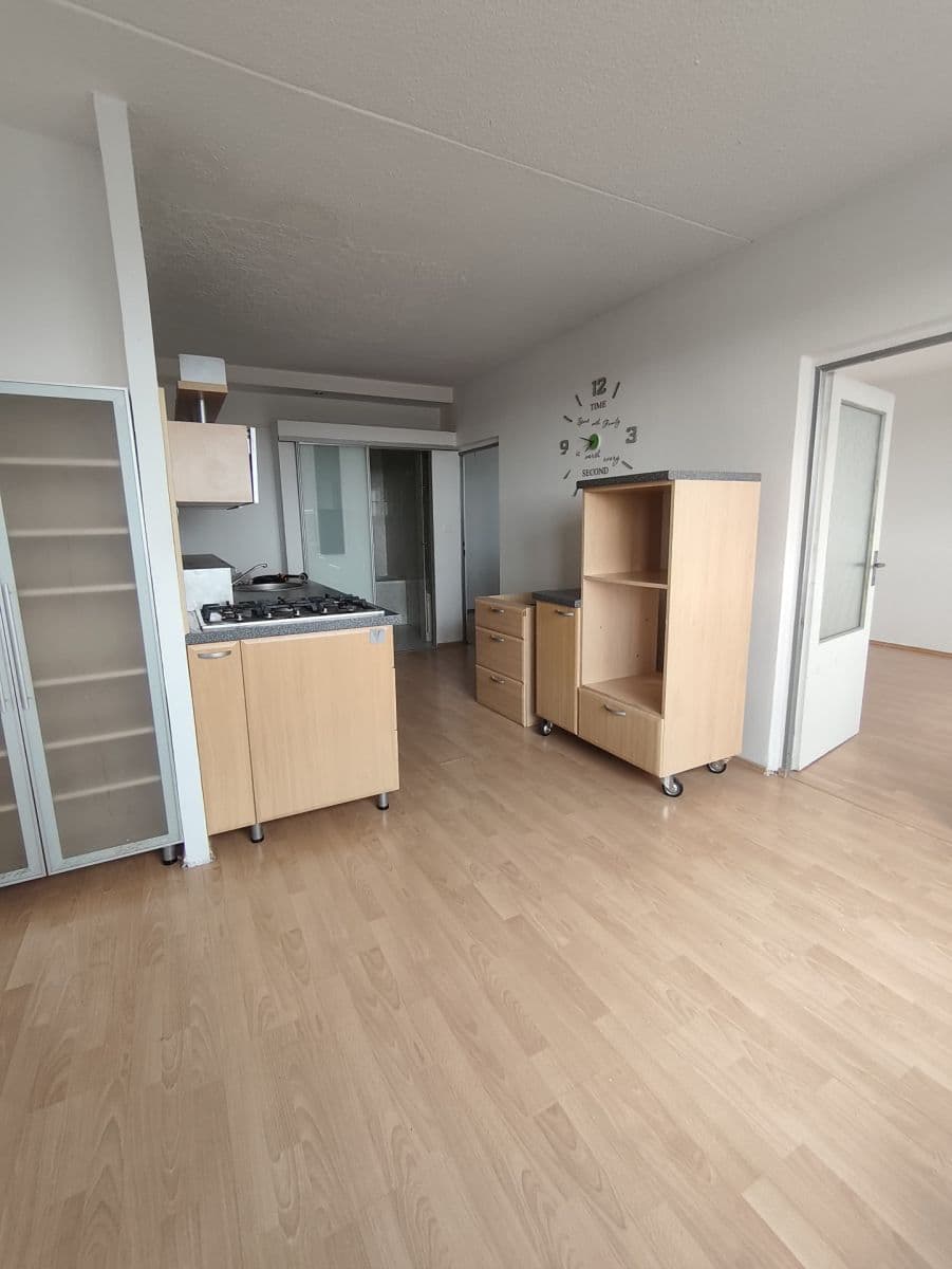 Pronájem bytu 3+1 75 m², Krylova, Znojmo, Jihomoravský kraj Pronájem bytu 3+1 75 m², Krylova, Znojmo, Jihomoravský kraj