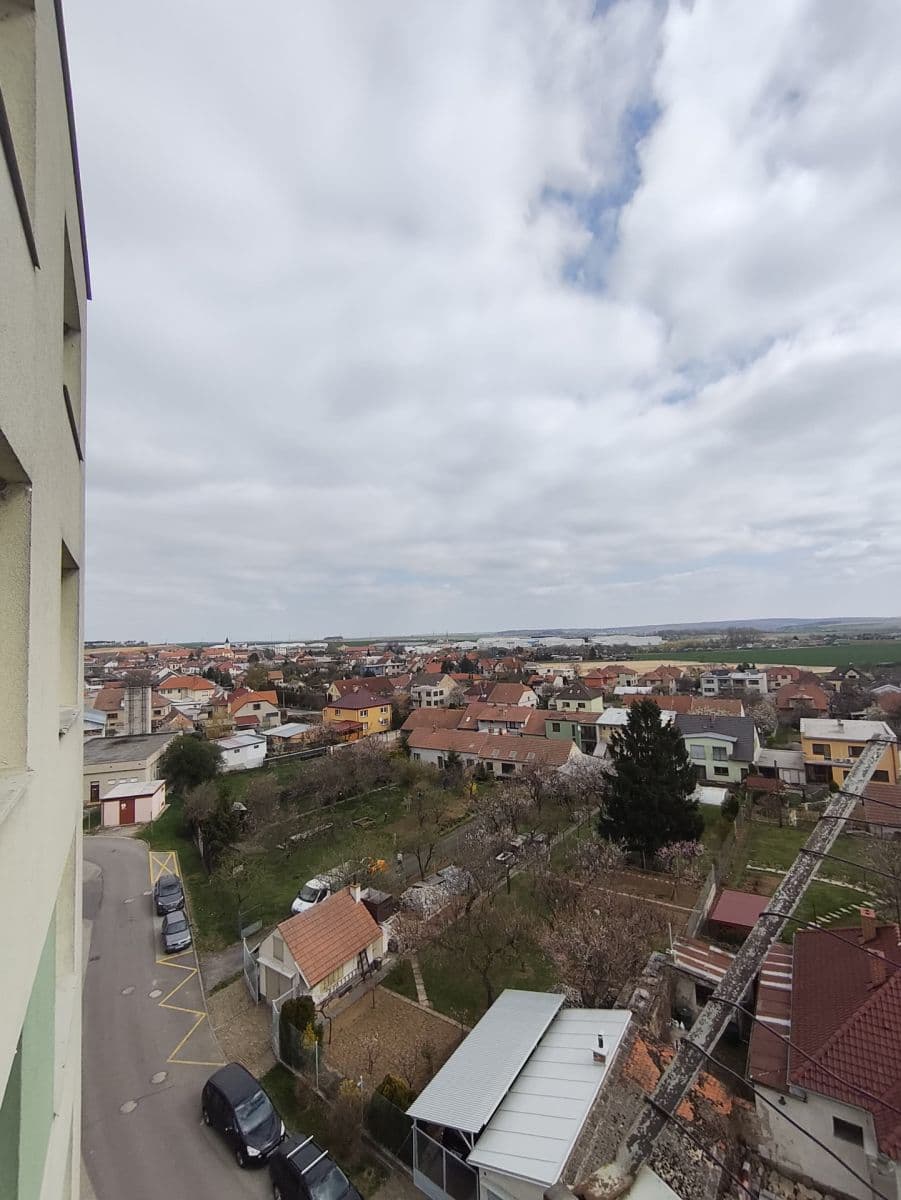Pronájem bytu 3+1 75 m², Krylova, Znojmo, Jihomoravský kraj Pronájem bytu 3+1 75 m², Krylova, Znojmo, Jihomoravský kraj