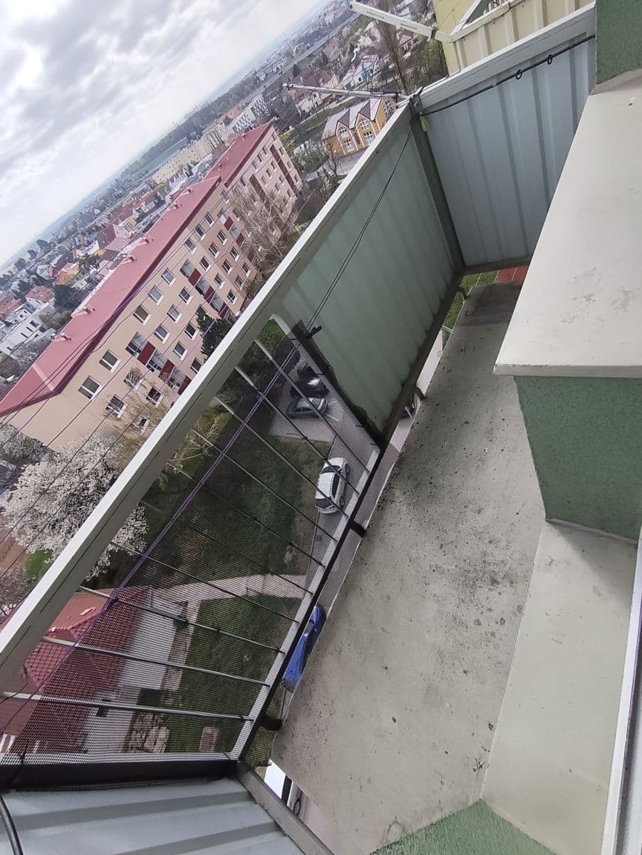 Pronájem bytu 3+1 75 m², Krylova, Znojmo, Jihomoravský kraj Pronájem bytu 3+1 75 m², Krylova, Znojmo, Jihomoravský kraj