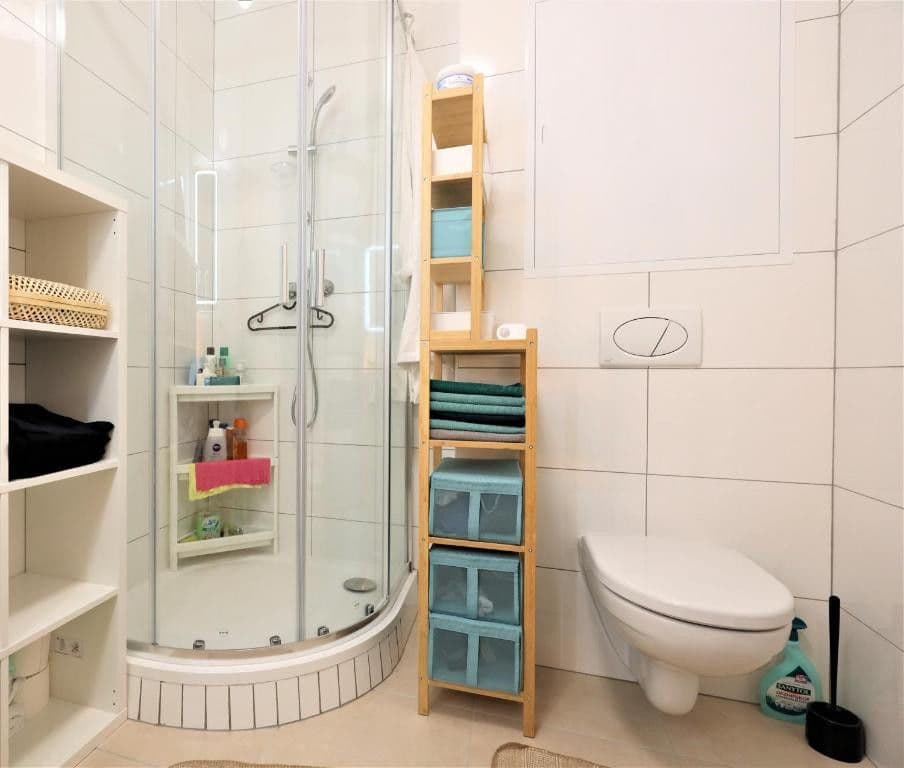 Pronájem bytu 1+kk 36 m², Rovná, Sulice, Středočeský kraj Pronájem bytu 1+kk 36 m², Rovná, Sulice, Středočeský kraj