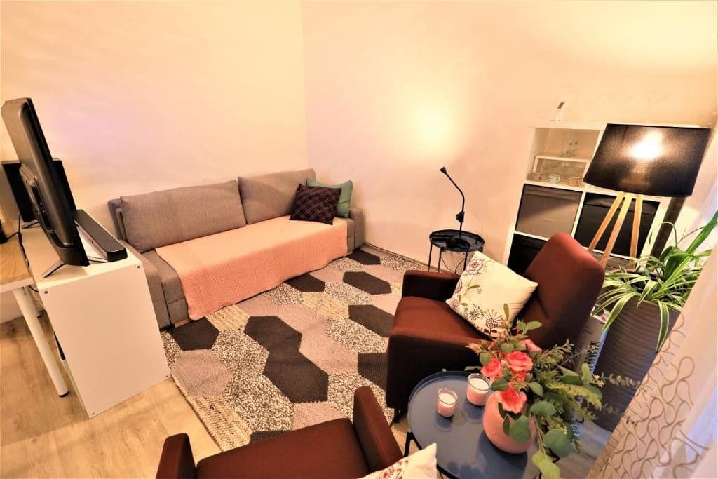 Pronájem bytu 1+kk 36 m², Rovná, Sulice, Středočeský kraj Pronájem bytu 1+kk 36 m², Rovná, Sulice, Středočeský kraj