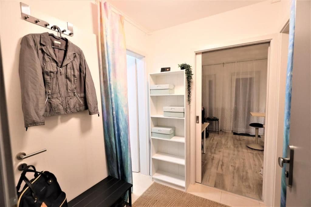 Pronájem bytu 1+kk 36 m², Rovná, Sulice, Středočeský kraj Pronájem bytu 1+kk 36 m², Rovná, Sulice, Středočeský kraj