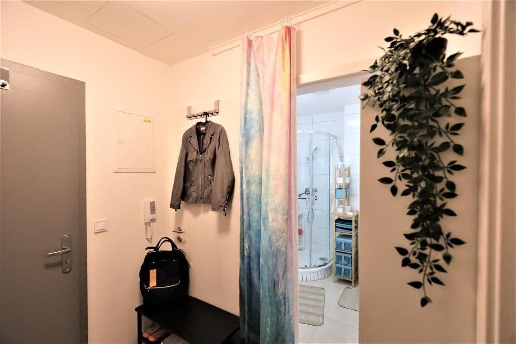 Pronájem bytu 1+kk 36 m², Rovná, Sulice, Středočeský kraj Pronájem bytu 1+kk 36 m², Rovná, Sulice, Středočeský kraj