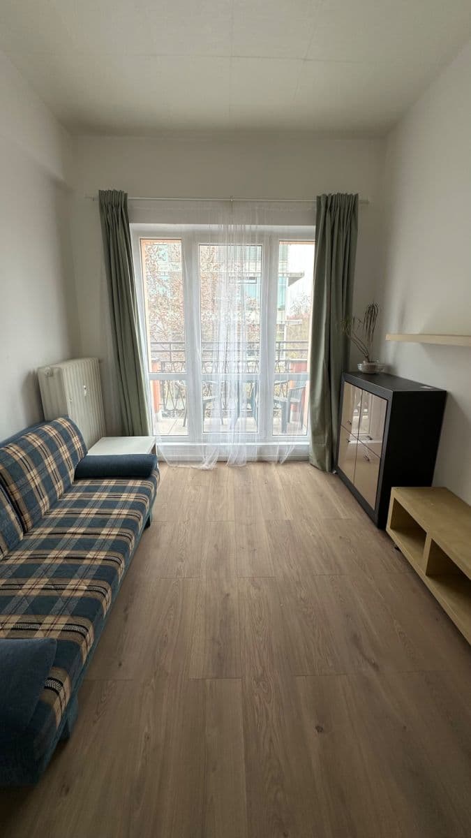 Pronájem bytu 1+1 39 m², U Vesny, Praha, Praha Pronájem bytu 1+1 39 m², U Vesny, Praha, Praha