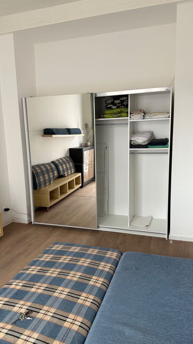 Pronájem bytu 1+1 39 m², U Vesny, Praha, Praha Pronájem bytu 1+1 39 m², U Vesny, Praha, Praha