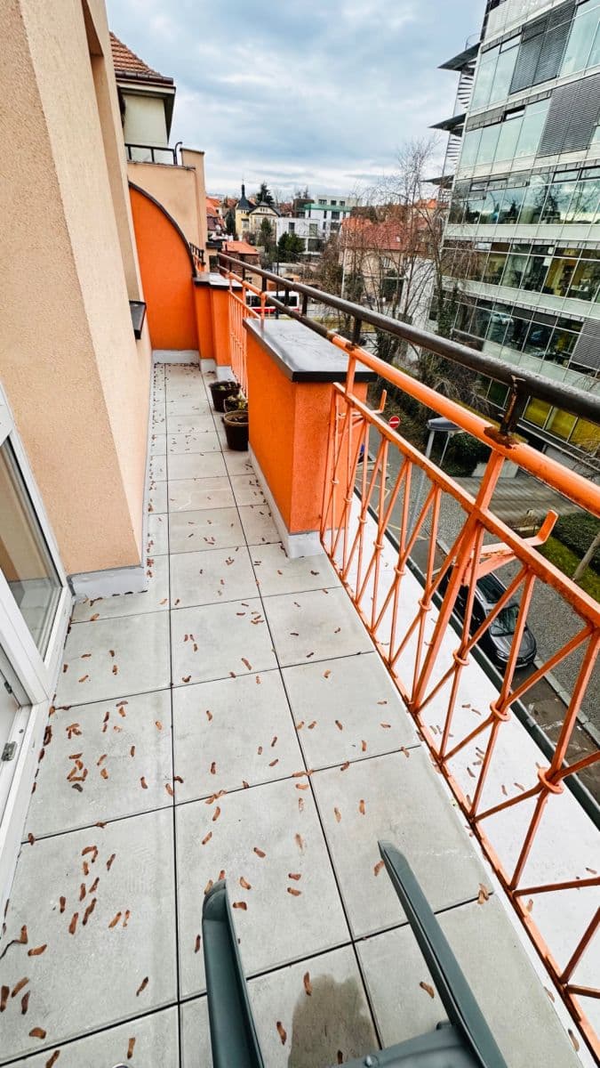 Pronájem bytu 1+1 39 m², U Vesny, Praha, Praha Pronájem bytu 1+1 39 m², U Vesny, Praha, Praha