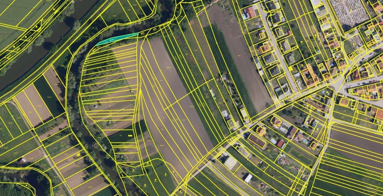 Prodej pozemku 16.000 m², Uherčice, Jihomoravský kraj Prodej pozemku 16.000 m², Uherčice, Jihomoravský kraj