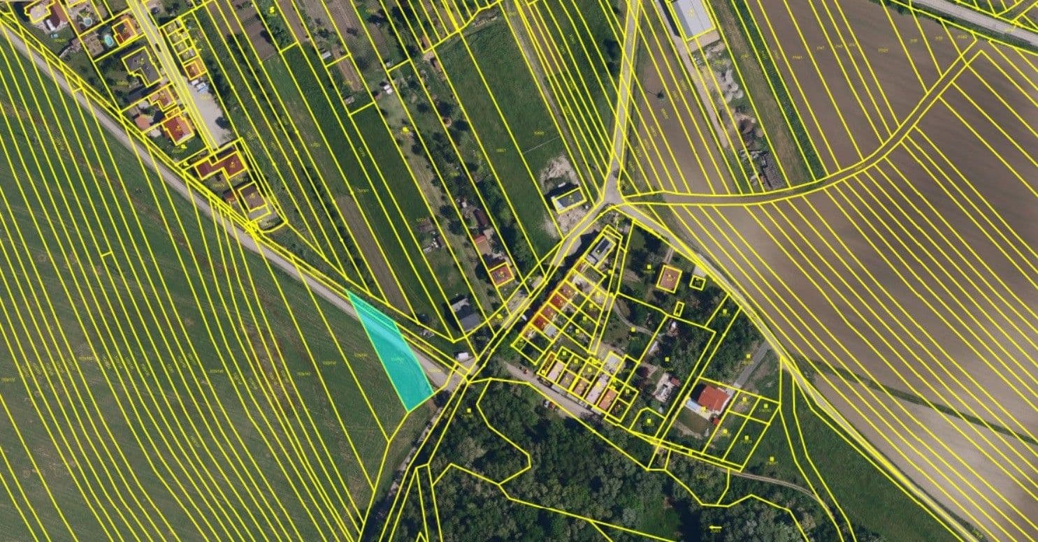 Prodej pozemku 16.000 m², Uherčice, Jihomoravský kraj Prodej pozemku 16.000 m², Uherčice, Jihomoravský kraj