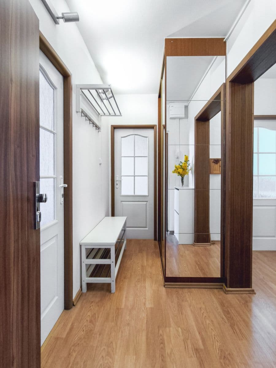 Pronájem bytu 3+1 72 m², Kurkova, Praha, Praha Pronájem bytu 3+1 72 m², Kurkova, Praha, Praha