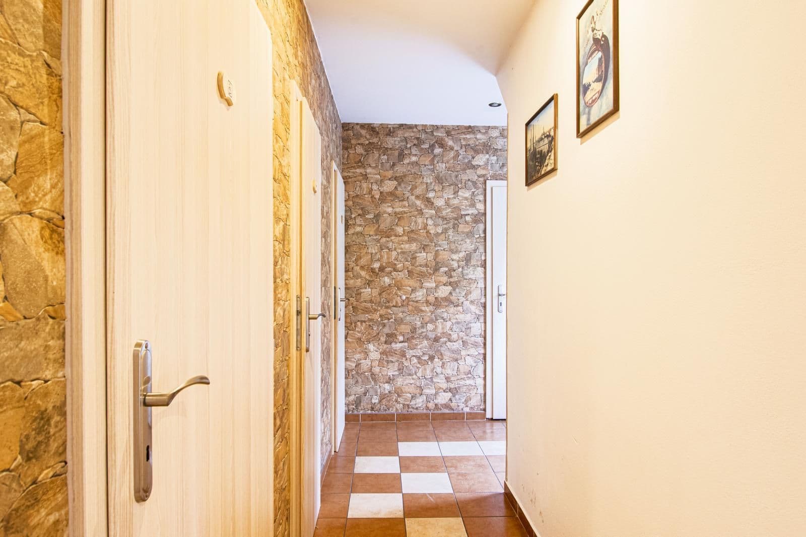 Prodej domu 464 m², pozemek 549 m², Rajnochovice, Zlínský kraj Prodej domu 464 m², pozemek 549 m², Rajnochovice, Zlínský kraj