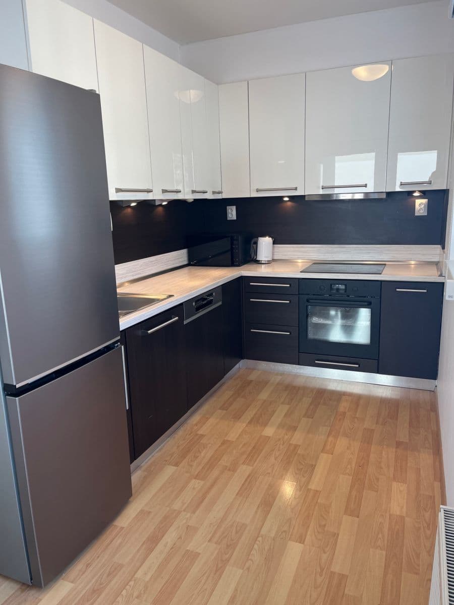 Pronájem bytu 2+kk 55 m², U Slovanky, Praha, Praha Pronájem bytu 2+kk 55 m², U Slovanky, Praha, Praha