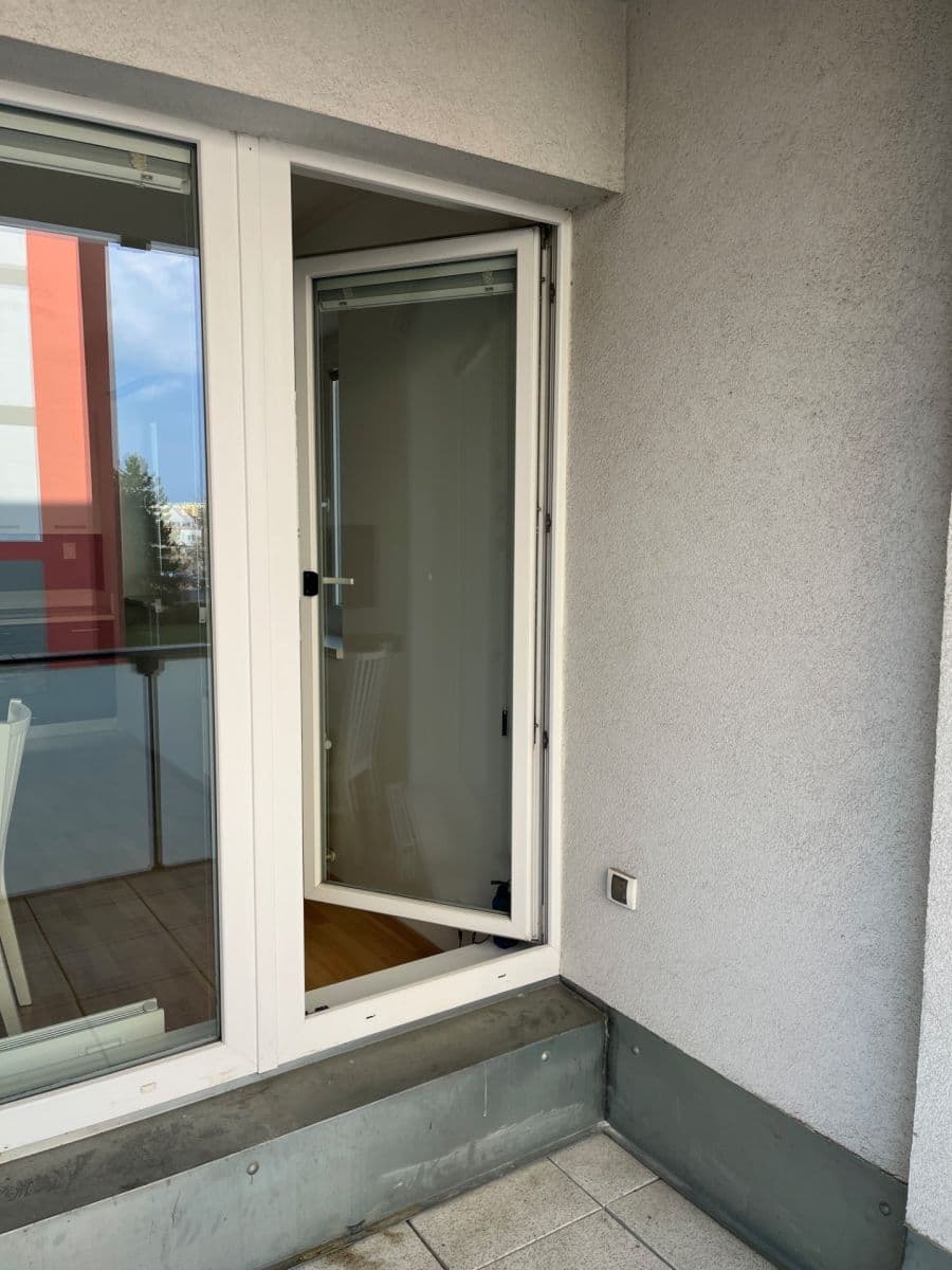 Pronájem bytu 2+kk 55 m², U Slovanky, Praha, Praha Pronájem bytu 2+kk 55 m², U Slovanky, Praha, Praha