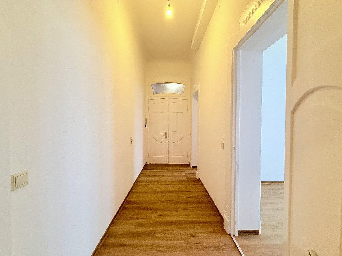 Pronájem bytu 2+1 56 m², Hafenstraße 44, Bremerhaven, Bremen Pronájem bytu 2+1 56 m², Hafenstraße 44, Bremerhaven, Bremen