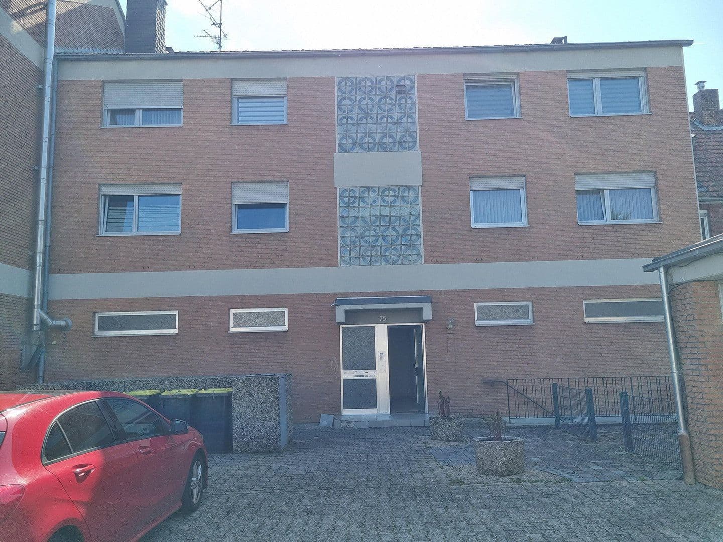 Prodej bytu 3+1 80 m², Eifelring 75, Euskirchen, Severní Porýní-Vestfálsko Prodej bytu 3+1 80 m², Eifelring 75, Euskirchen, Severní Porýní-Vestfálsko