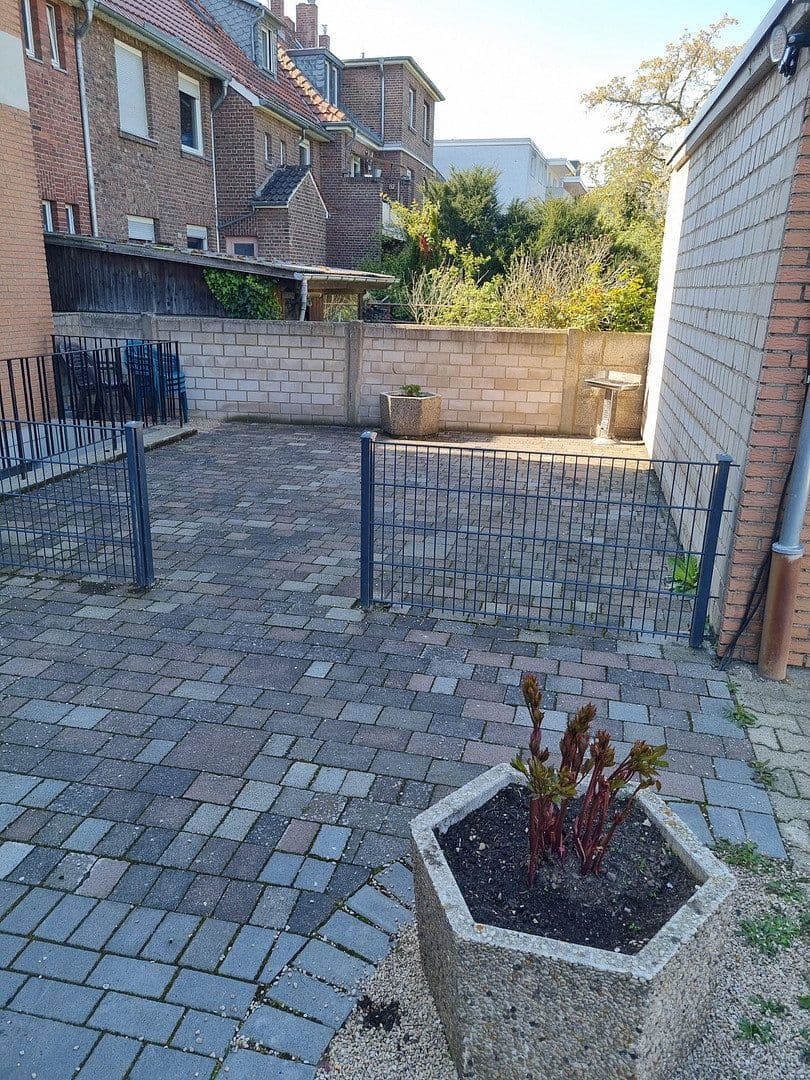 Prodej bytu 3+1 80 m², Eifelring 75, Euskirchen, Severní Porýní-Vestfálsko Prodej bytu 3+1 80 m², Eifelring 75, Euskirchen, Severní Porýní-Vestfálsko