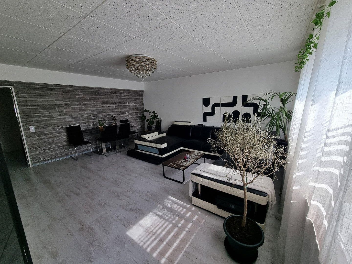 Prodej bytu 3+1 80 m², Eifelring 75, Euskirchen, Severní Porýní-Vestfálsko Prodej bytu 3+1 80 m², Eifelring 75, Euskirchen, Severní Porýní-Vestfálsko