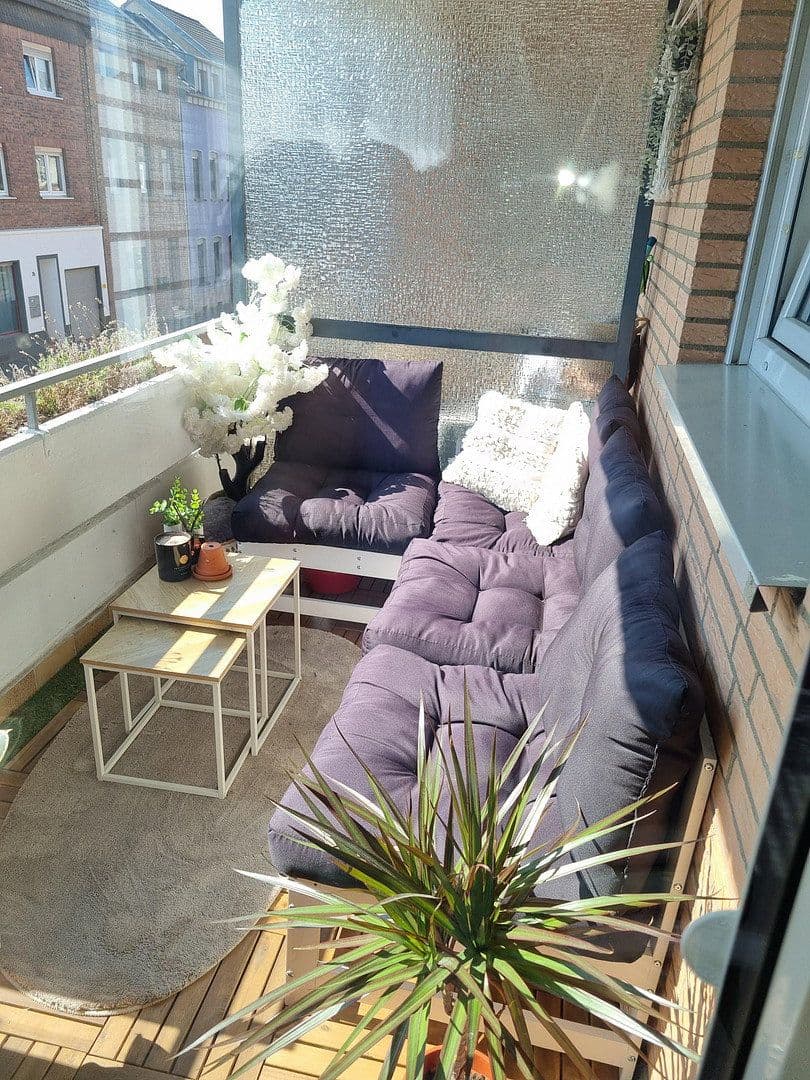 Prodej bytu 3+1 80 m², Eifelring 75, Euskirchen, Severní Porýní-Vestfálsko Prodej bytu 3+1 80 m², Eifelring 75, Euskirchen, Severní Porýní-Vestfálsko