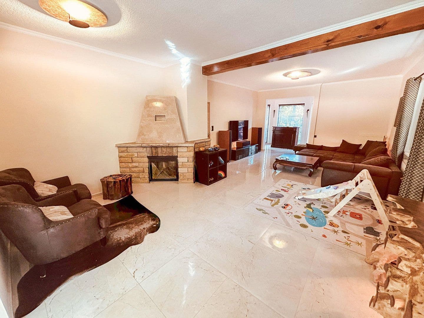 Prodej domu 159 m², pozemek 762 m², Hohen Neuendorf, Braniborsko Prodej domu 159 m², pozemek 762 m², Hohen Neuendorf, Braniborsko