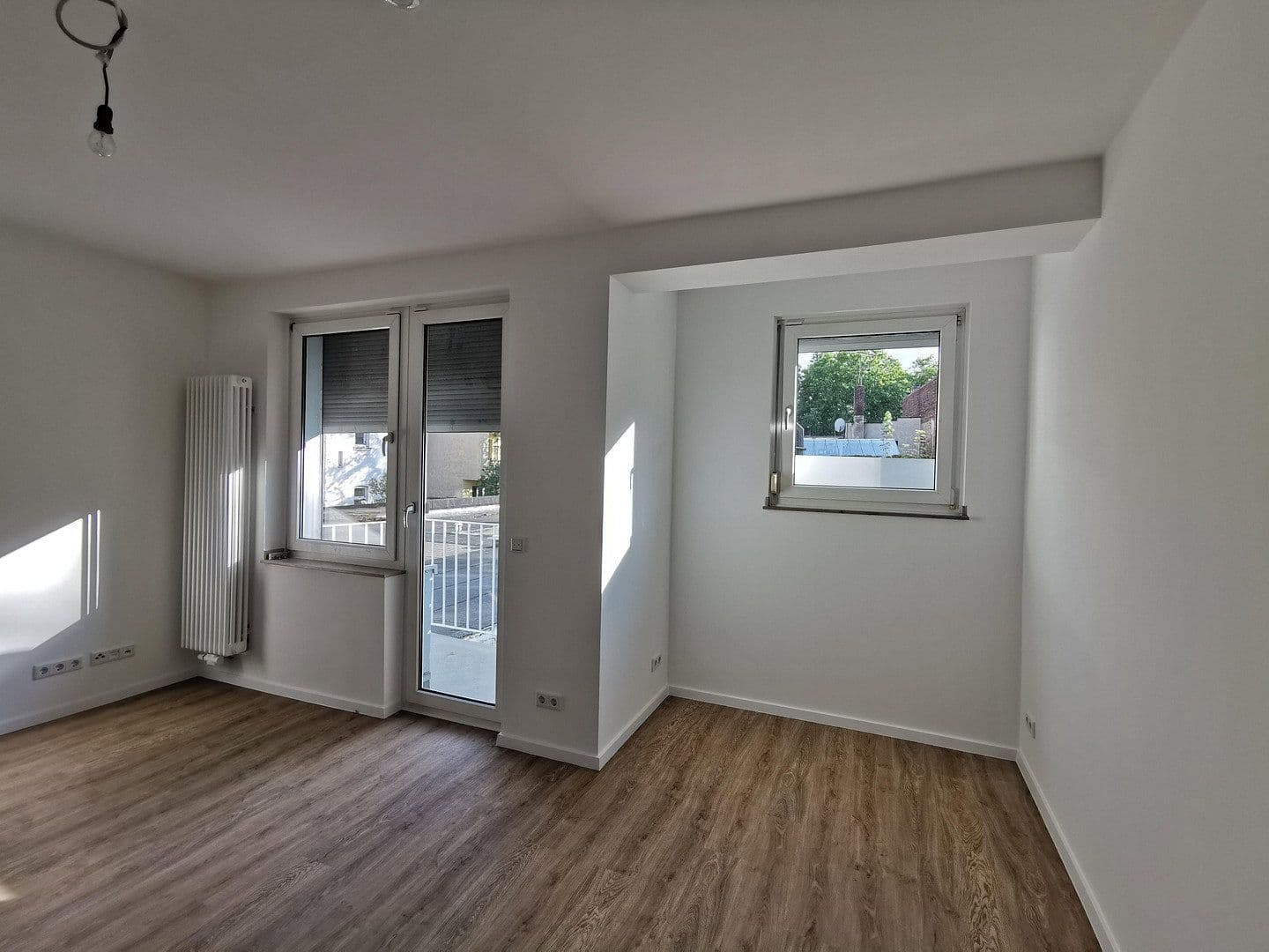 Pronájem bytu 1+1 30 m², Düsseldorf, Severní Porýní-Vestfálsko Pronájem bytu 1+1 30 m², Düsseldorf, Severní Porýní-Vestfálsko