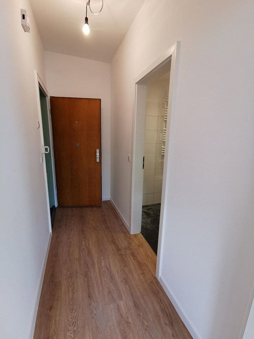 Pronájem bytu 1+1 30 m², Düsseldorf, Severní Porýní-Vestfálsko Pronájem bytu 1+1 30 m², Düsseldorf, Severní Porýní-Vestfálsko