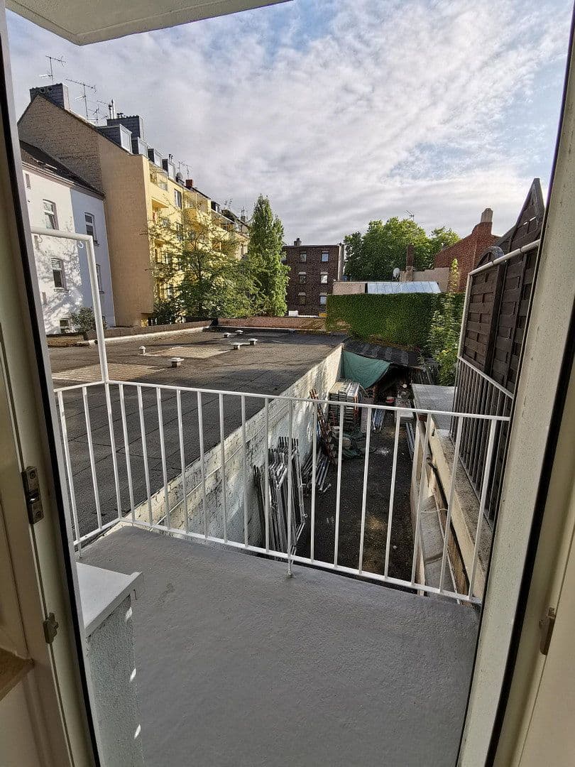 Pronájem bytu 1+1 30 m², Düsseldorf, Severní Porýní-Vestfálsko Pronájem bytu 1+1 30 m², Düsseldorf, Severní Porýní-Vestfálsko