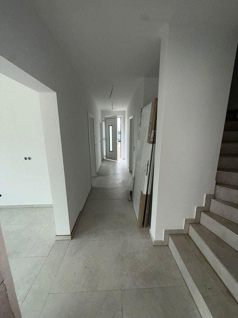 Pronájem domu 120 m², pozemek 328 m², Burgdorf, Dolní Sasko Pronájem domu 120 m², pozemek 328 m², Burgdorf, Dolní Sasko