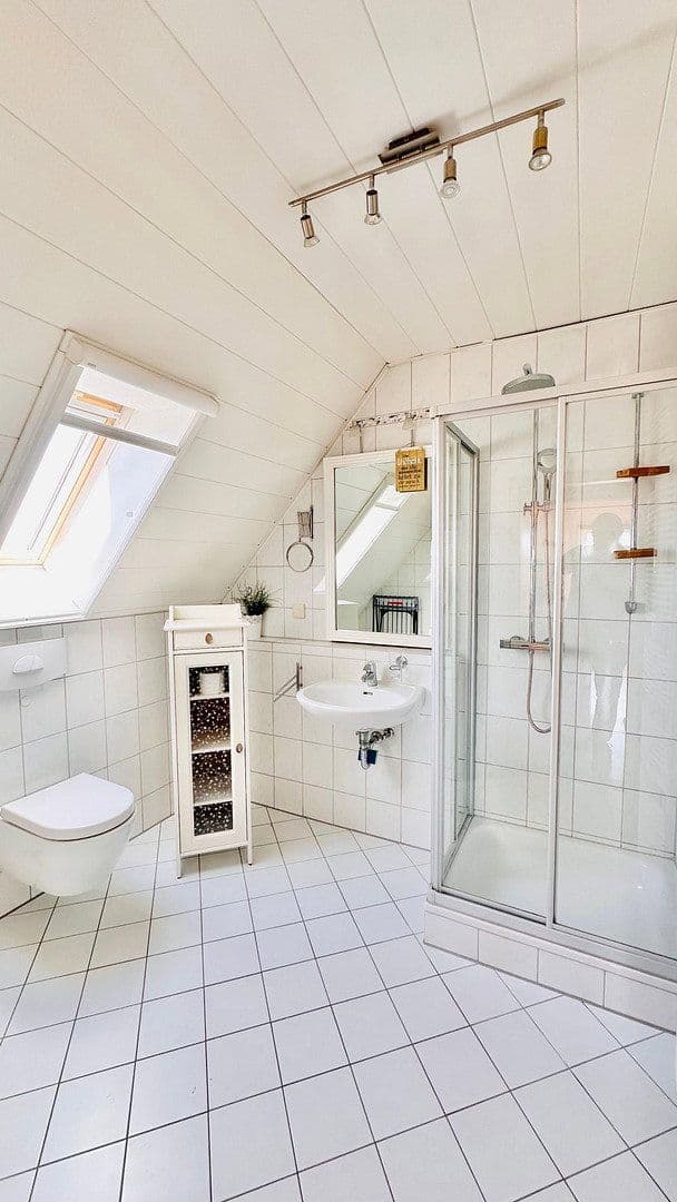 Prodej bytu 4+1 125 m², Hauptstraße 108 A, Schwegenheim, Porýní-Falc Prodej bytu 4+1 125 m², Hauptstraße 108 A, Schwegenheim, Porýní-Falc