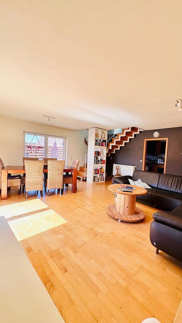 Prodej bytu 4+1 125 m², Hauptstraße 108 A, Schwegenheim, Porýní-Falc Prodej bytu 4+1 125 m², Hauptstraße 108 A, Schwegenheim, Porýní-Falc