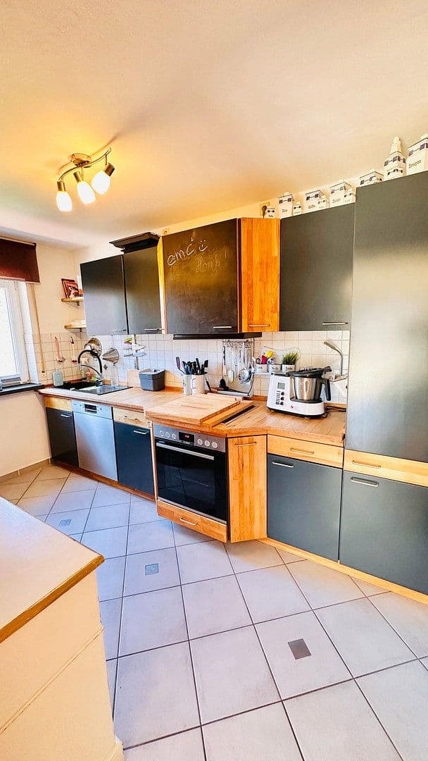 Prodej bytu 4+1 125 m², Hauptstraße 108 A, Schwegenheim, Porýní-Falc Prodej bytu 4+1 125 m², Hauptstraße 108 A, Schwegenheim, Porýní-Falc