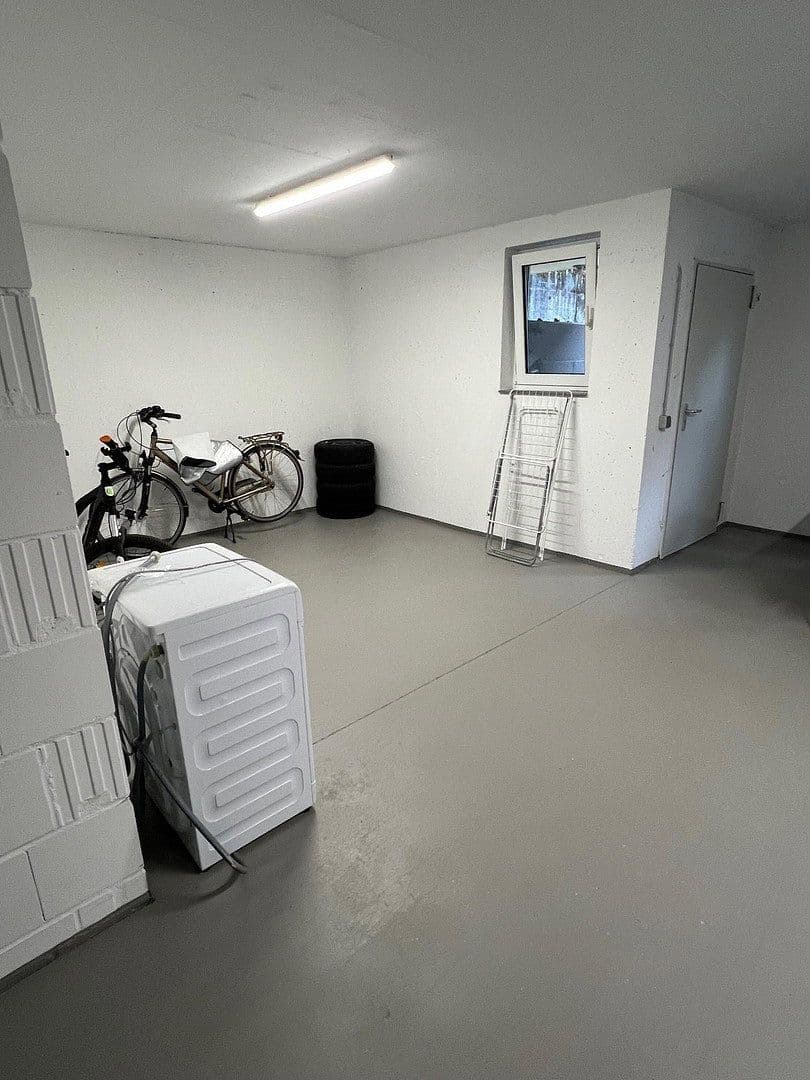 Prodej domu 335 m², pozemek 469 m², Bergische Landstraße 21, Rösrath, Severní Porýní-Vestfálsko Prodej domu 335 m², pozemek 469 m², Bergische Landstraße 21, Rösrath, Severní Porýní-Vestfálsko