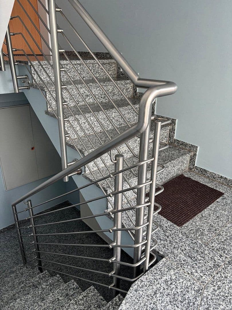 Prodej domu 335 m², pozemek 469 m², Bergische Landstraße 21, Rösrath, Severní Porýní-Vestfálsko Prodej domu 335 m², pozemek 469 m², Bergische Landstraße 21, Rösrath, Severní Porýní-Vestfálsko