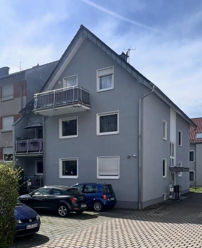 Prodej domu 335 m², pozemek 469 m², Bergische Landstraße 21, Rösrath, Severní Porýní-Vestfálsko Prodej domu 335 m², pozemek 469 m², Bergische Landstraße 21, Rösrath, Severní Porýní-Vestfálsko