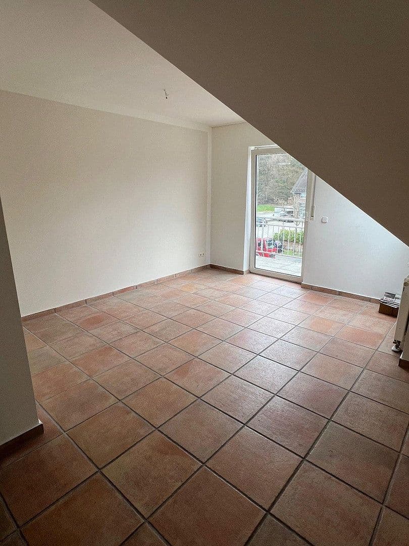 Prodej domu 335 m², pozemek 469 m², Bergische Landstraße 21, Rösrath, Severní Porýní-Vestfálsko Prodej domu 335 m², pozemek 469 m², Bergische Landstraße 21, Rösrath, Severní Porýní-Vestfálsko
