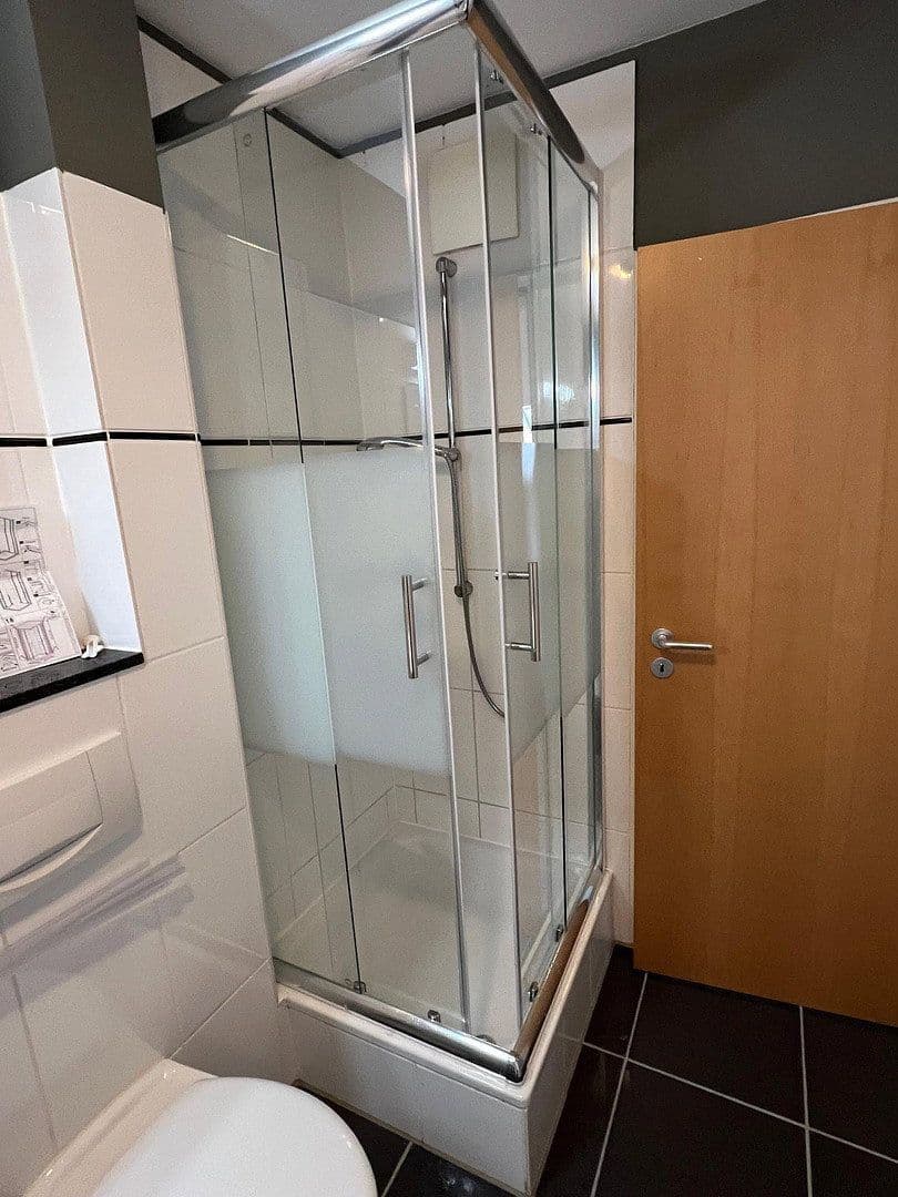 Prodej domu 335 m², pozemek 469 m², Bergische Landstraße 21, Rösrath, Severní Porýní-Vestfálsko Prodej domu 335 m², pozemek 469 m², Bergische Landstraße 21, Rösrath, Severní Porýní-Vestfálsko